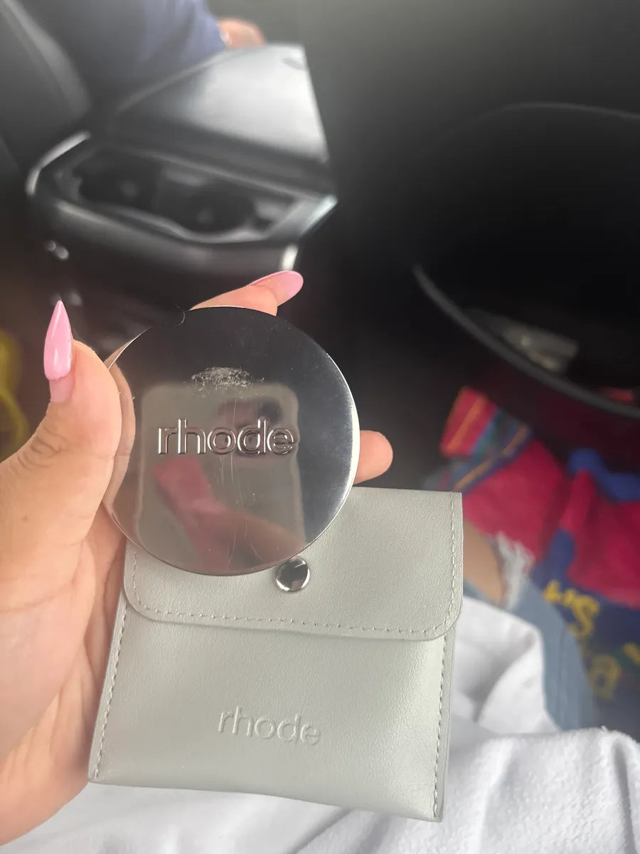 Customer photo of the pocket mirror
