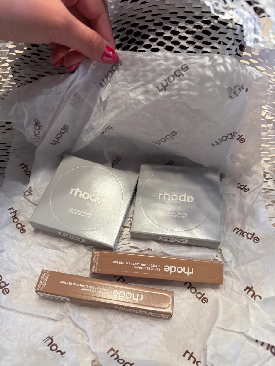Customer photo of the pocket mirror